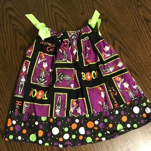 Halloween cat in the hat dress
